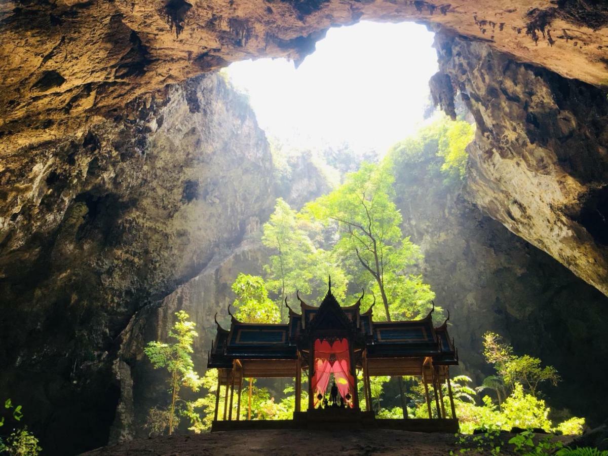 Namaste * Sam Roi Yot